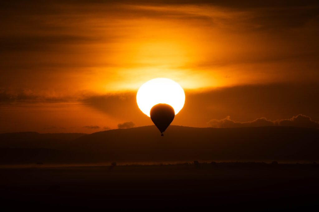 Hot air balloon over the Mara